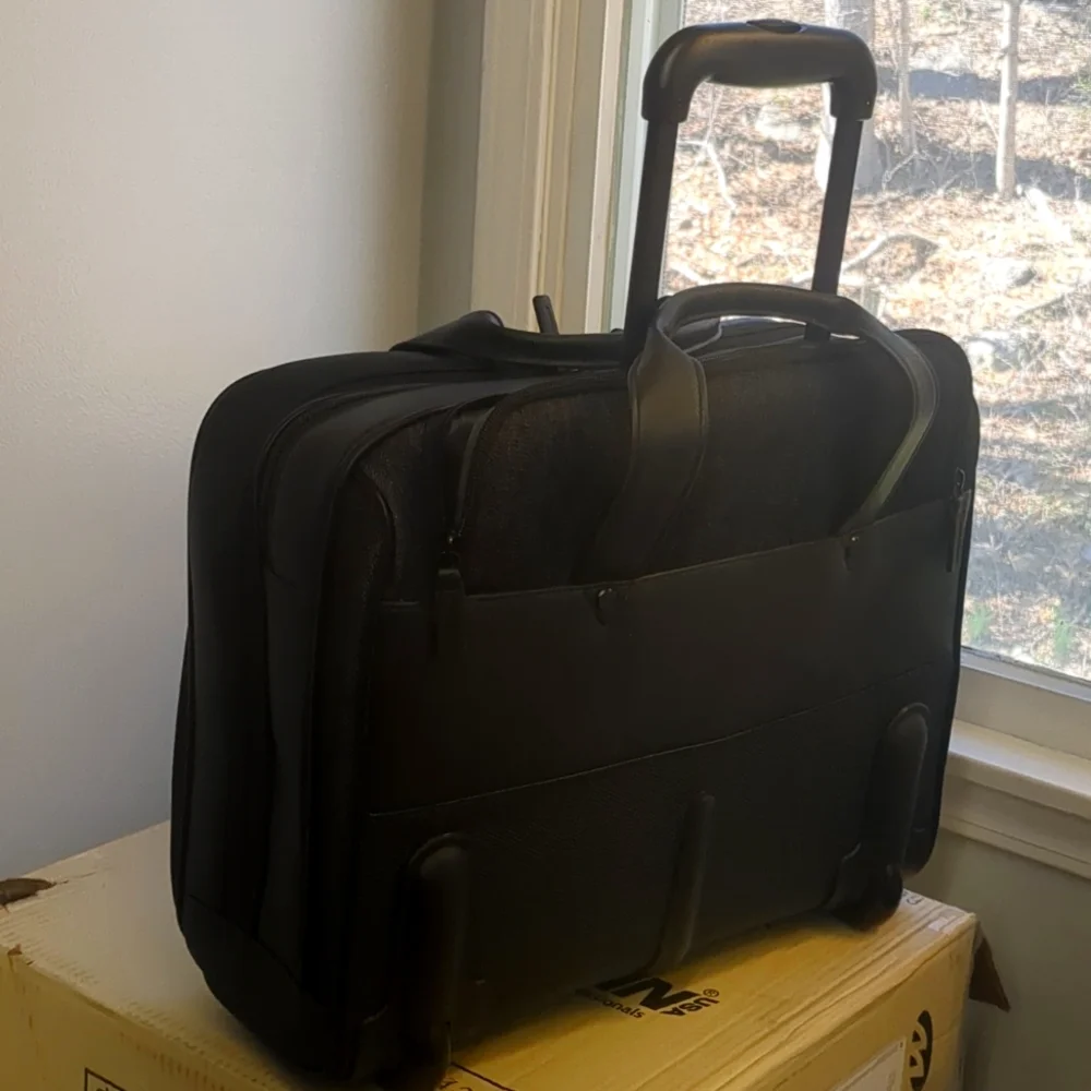 SOLO MacDougal Rolling Laptop Bag, Black
